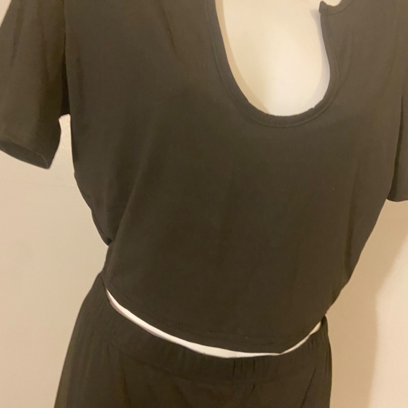 Women’s 2piece Black stretch Outfit Set - Picture 5 of 7